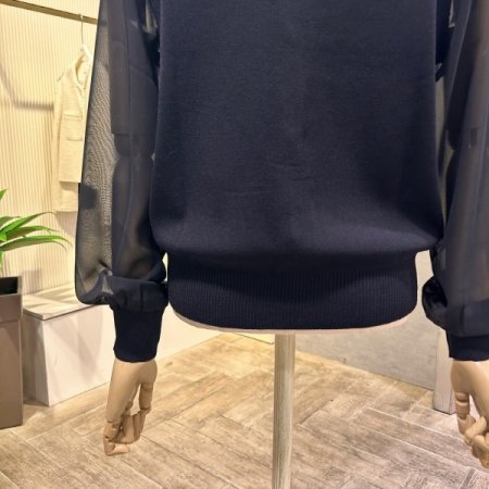 V넥 쉬폰 프릴 니트