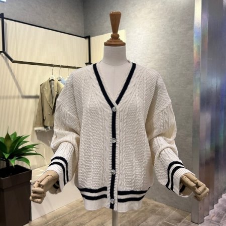 라인 배색 단추 가디건