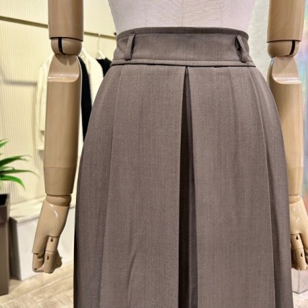 다트 플리츠 롱 스커트