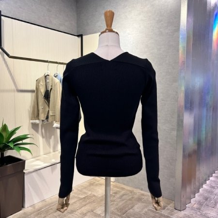 스퀘어넥 골지 니트