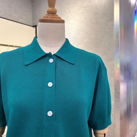 카라 단추 니트 가디건