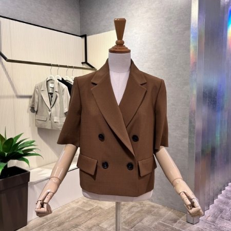 더블 단추 크롭 자켓