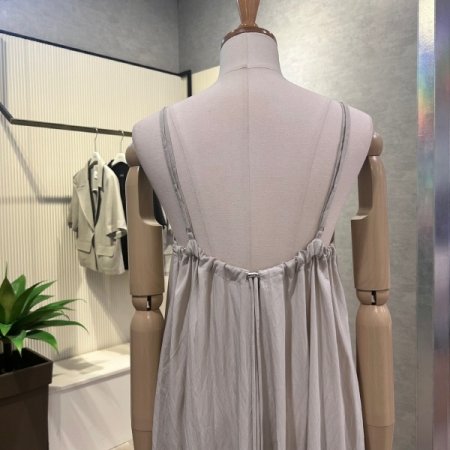 백 스트링 스트랩 롱 원피스