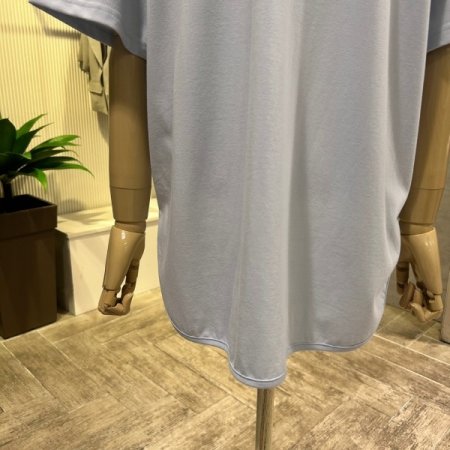 박시 언발 티셔츠