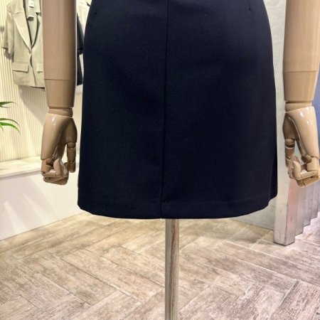 심플 랩 라인 미니 스커트