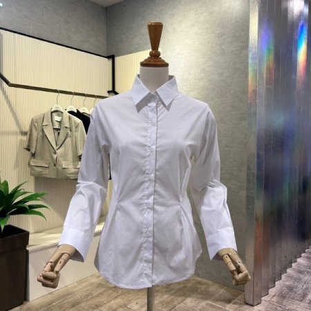 다트 라인 카라 블라우스