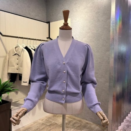 V넥 크롭 진주 단추 가디건