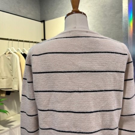 더블 배색 라인 가디건