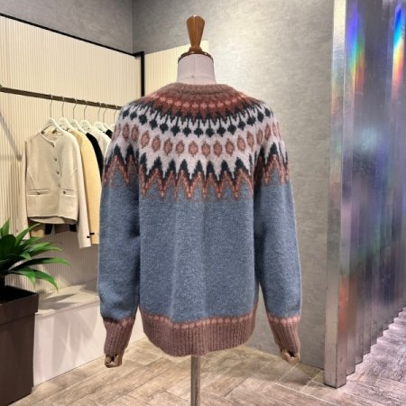 에스닉 부클 박시 니트