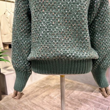 도트 배색 라운드 니트