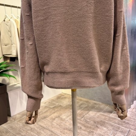 입체 패턴 라운드 가디건