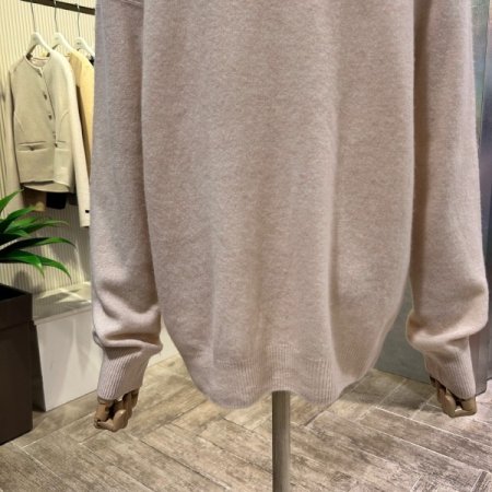 캐시미어 패턴 배색 니트