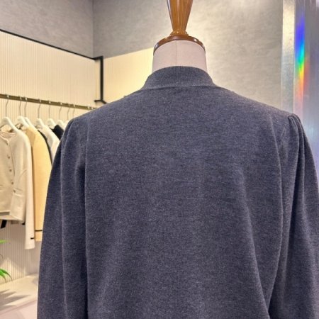 반 폴라 진주 라운드 니트