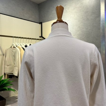 베이직 반 폴라 니트