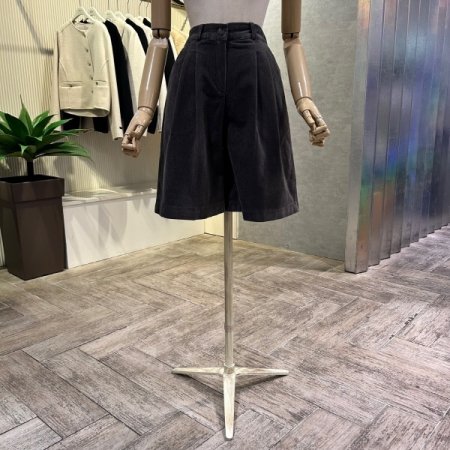 투턱라인 골덴 반바지