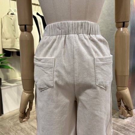 투턱라인 골덴 반바지