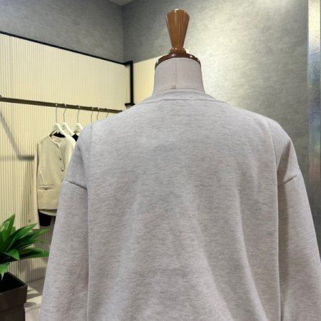 백 지퍼 자수 기모 티셔츠