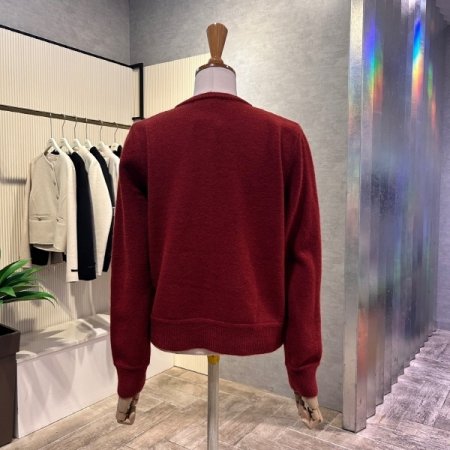 라운드 자수 마크 가디건