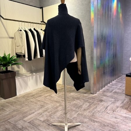 하이넥 케이프 니트