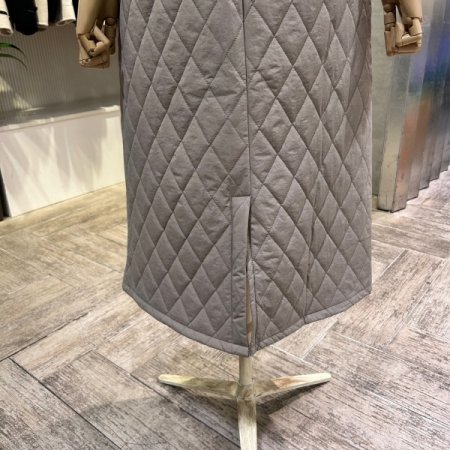 퀼팅 패딩 백 밴딩 롱 스커트