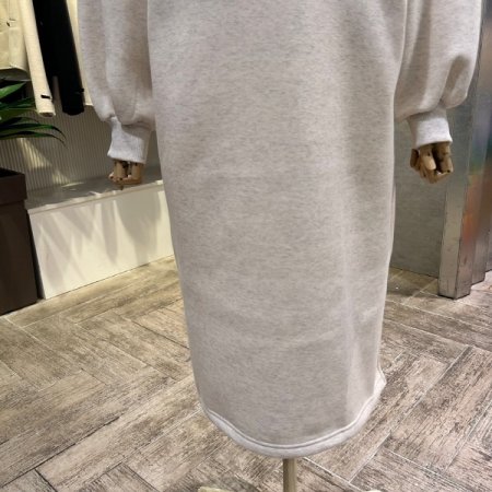 자수 레터링 기모 후드 롱 원피스