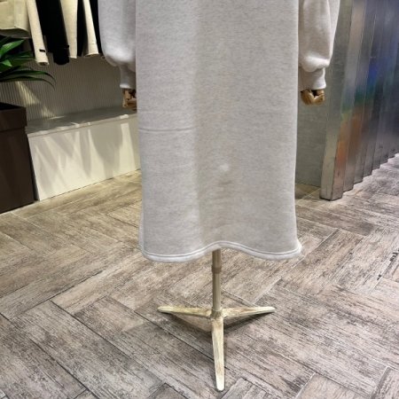 자수 레터링 기모 후드 롱 원피스