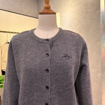 자수 마크 라운드 가디건