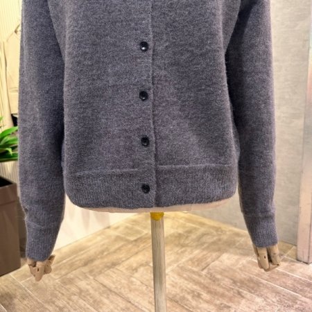 자수 마크 라운드 가디건