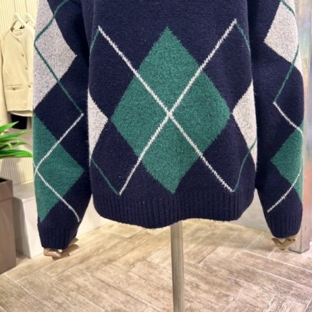 반 폴라 다이아몬드 박시 니트