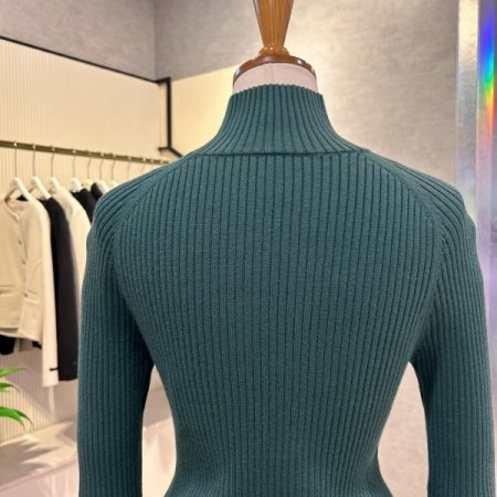 골지 반 폴라 니트