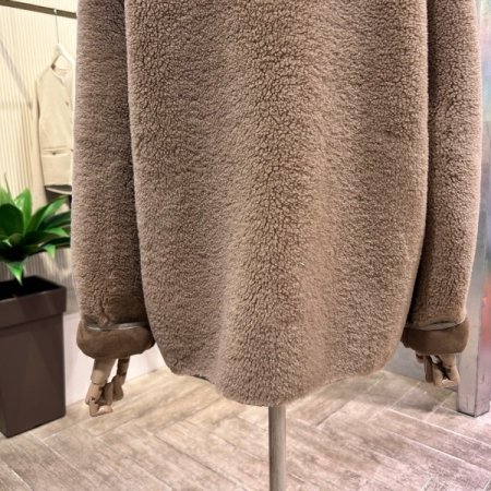 포켓 양털 라인 배색 점퍼