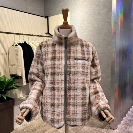 컬러 배색 집업 부클 점퍼