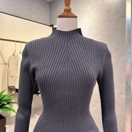 반 폴라 사선 골지 니트