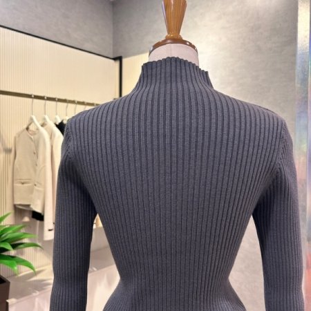 반 폴라 사선 골지 니트