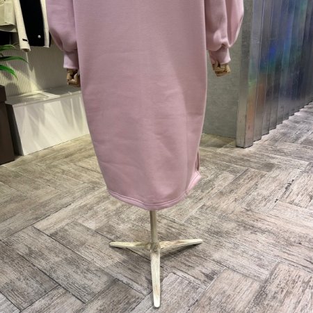 레터링 자수 기모 후드 롱 원피스