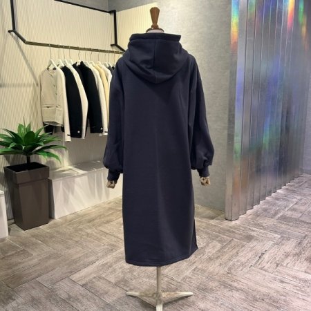 기모 후드 자수 레터링 롱 원피스