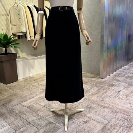 벨티드 포켓 밴딩 니트 롱 스커트