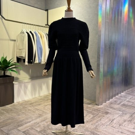 퍼프소매 셔링 니트 롱 원피스