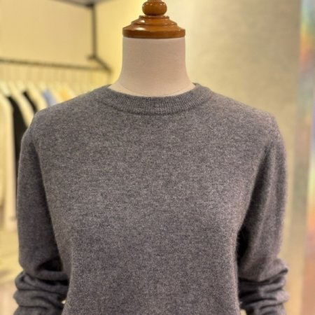 모 라쿤 혼방 라운드 니트