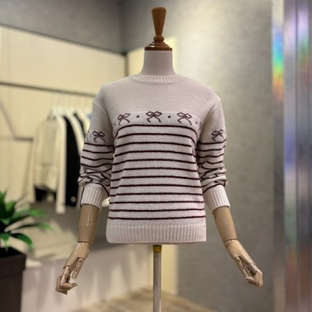 컬러 라인 패턴 배색 라운드 니트