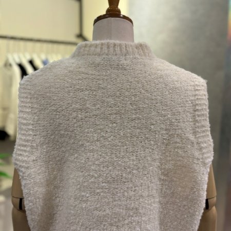 부클 브이넥 베스트 니트