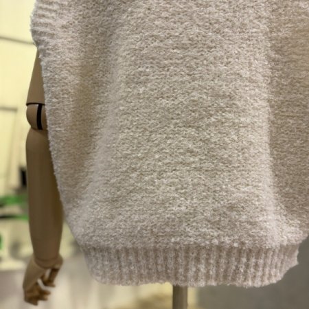 부클 브이넥 베스트 니트