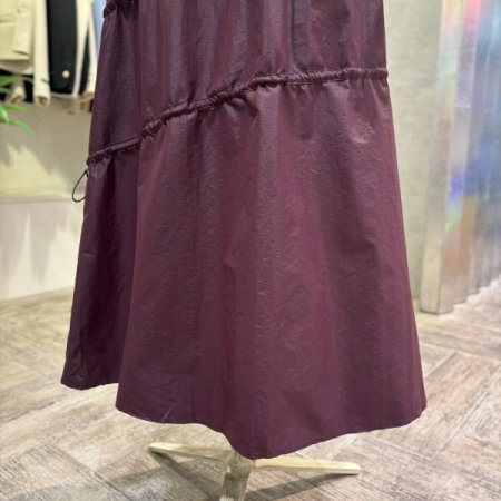 스티링 라인 플레어 롱 스커트