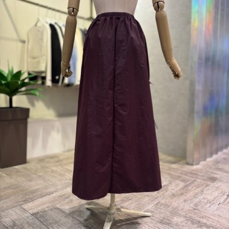 스티링 라인 플레어 롱 스커트