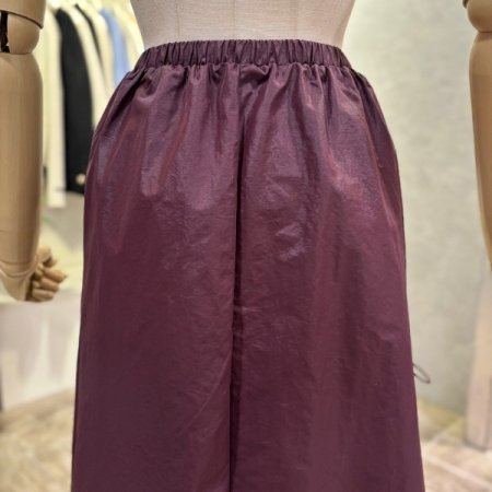 스티링 라인 플레어 롱 스커트