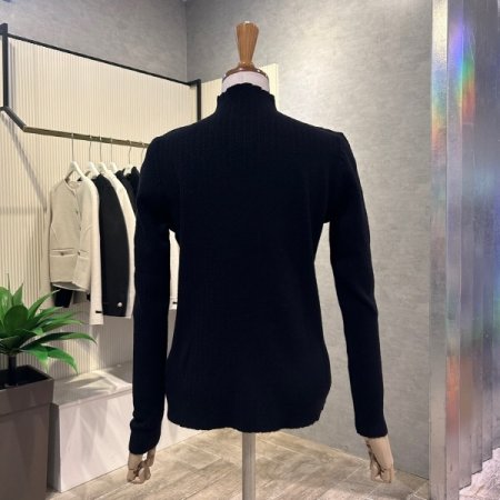 꽈배기 패턴 반폴라 니트