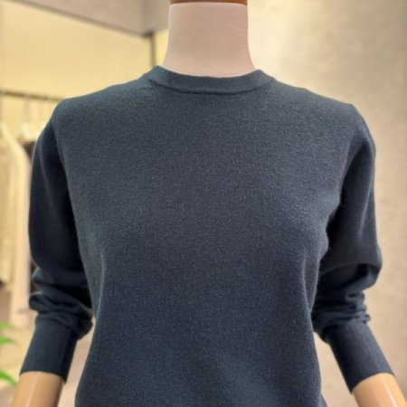 캐시미어 혼방 라운드 니트