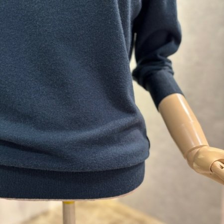 캐시미어 혼방 라운드 니트