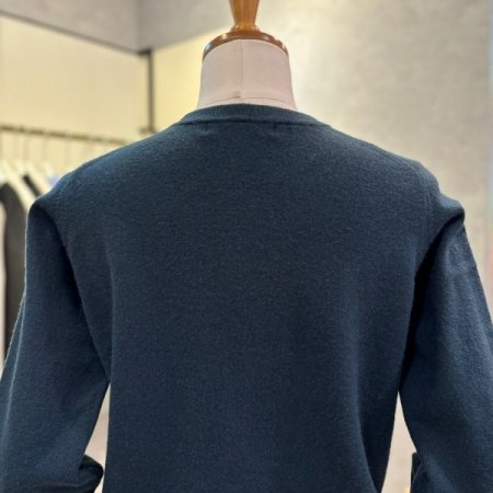 캐시미어 혼방 라운드 니트