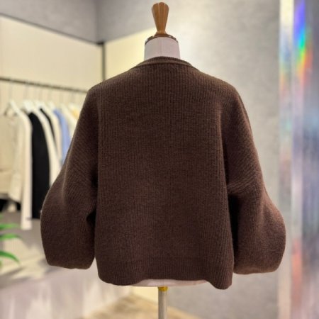 나그랑 퍼프소매 라운드 니트